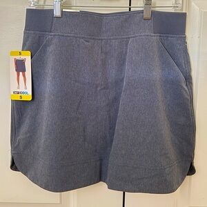 Blue activewear skort with pockets, size small